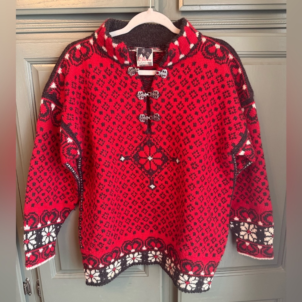 Vintage Dale of Norway sweater